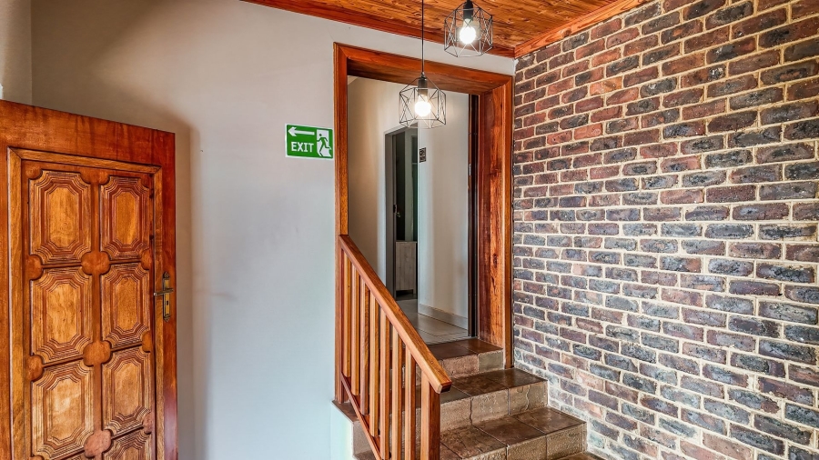 7 Bedroom Property for Sale in Waterkloof A H North West
